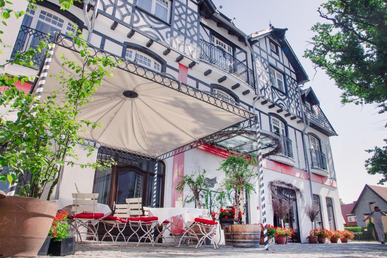 Hotel Rejs Ustka Exterior foto